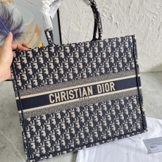 Christian Dior Shopping Bags